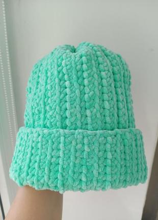 Дитяча в'язана шапочка hand made.