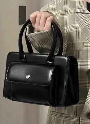 🖤стильна класична сумочка з ремінцем🖤