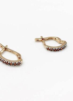 Срібні сережки позолочені з англійською застібкою зі вставкою фіаніт