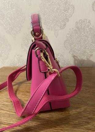 Модна сумочка кольору "барбі"6 фото