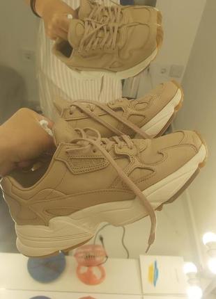Кроссовки беж adidas