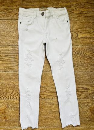 Продам круті білі джинси для дівчинки next 122 см5 фото