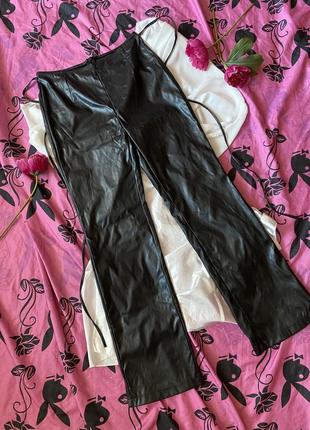 Штанишки брюки брюки кожаные кожаные с завязками shein y2k
