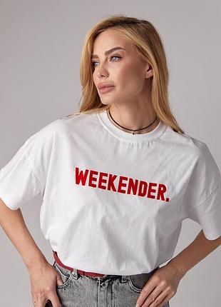 Трикотажная футболка с надписью weekender - белый с красным цвет, модель 241069lurex