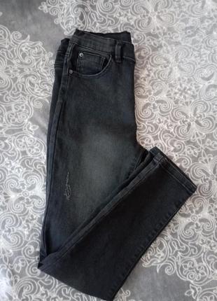 Чорні джинси скіні 152-158р reserved