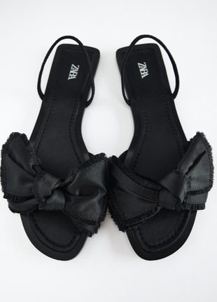 Шикарные босоножки сандалии с бабочками