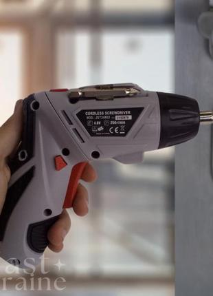 Отвертка на аккумуляторе 4,8v с насадками в чемодане, электроотвертка с раскладной ручкой vikr-48, серый
