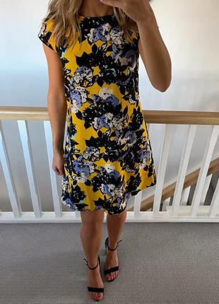 Яркое летнее платье в цветочный принт от river island