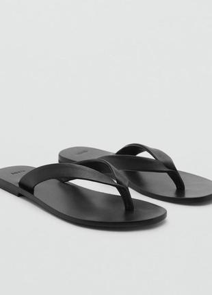 Нові шкіряні вʼєтнамки mango