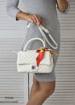 Жіноча стильна та якісна сумка з еко шкіри молочна4 фото