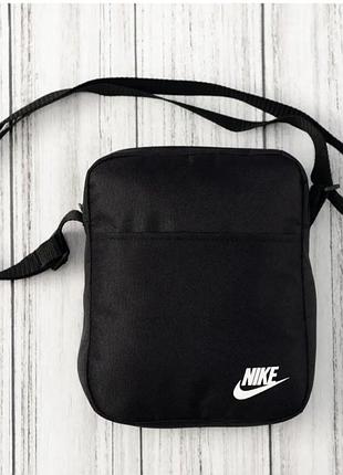 Продам барсетку  nike