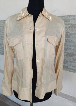 Блузка с воротником с бисером