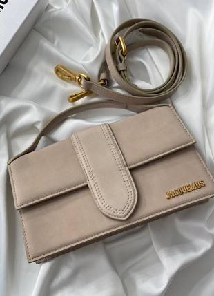 Сумка jacquemus la bambino grand замшевая бежевая