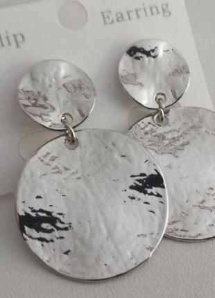 Крупные клипсы на уши без прокола серебристый металл круглые