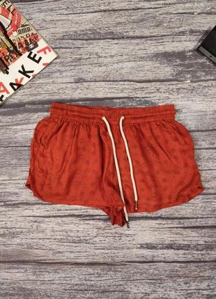 Шорты на резинке