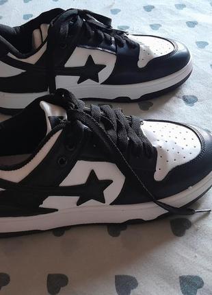 Кроссовки в стиле bape