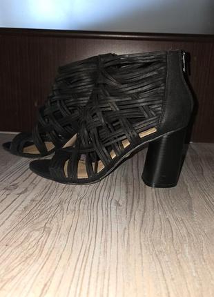River island босоножки с закрытой пяткой2 фото