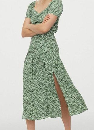 H&m натуральная базовая юбка миди юбка трапеция с разрезами зеленого цвета в цветочный принт m l2 фото