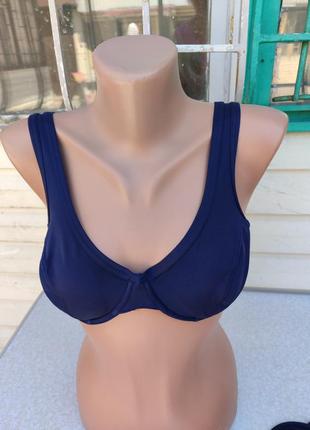 Крутий верх від купальника.