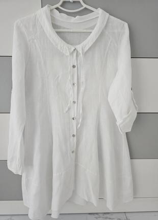 Білосніжна сукня-сорочка з льону