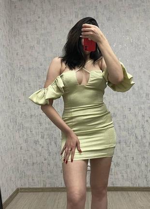 Оливкова сукня