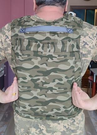 Бронежилет с пластинами6 фото