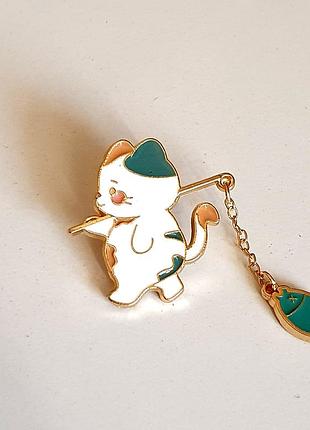Брошь пен котик с рыбкой