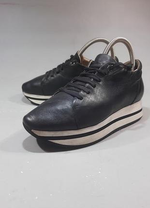 Benaite g
made in italy
кожа
размер - 38
стелька - 24 см
цена - 450