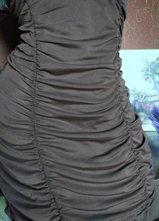 Коричневое короткое платье на бретелях с сборками от h&m