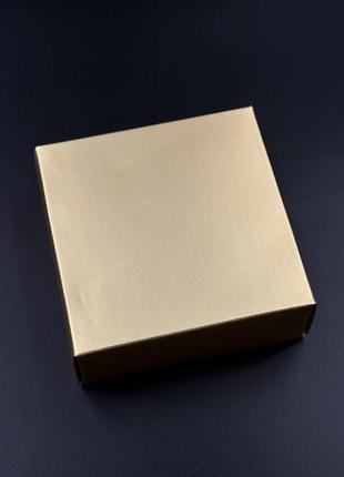 Сборные картонные коробки для подарков. цвет золотой. 10х10х4см