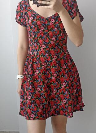 Платье в цветочек, размер xs-s
