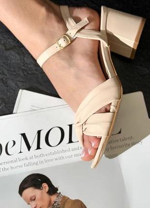 Босоножки женские2 фото