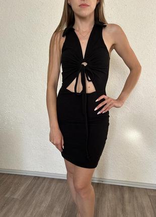 Стильна чорна сукня prettylittlethings