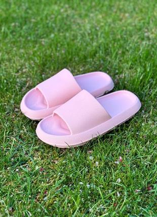 Женские тапочки высокое качество удобны в носке, стильные тапочки для женщин на лето