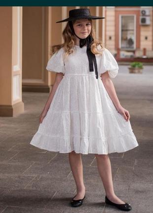 Сукня з прошви