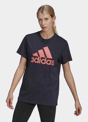 Жіноча футболка adidas essentials logo boyfriend