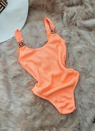 Закрытый слитный купальник жатка