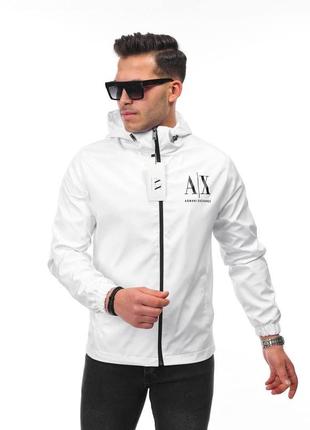 Брендова вітровка