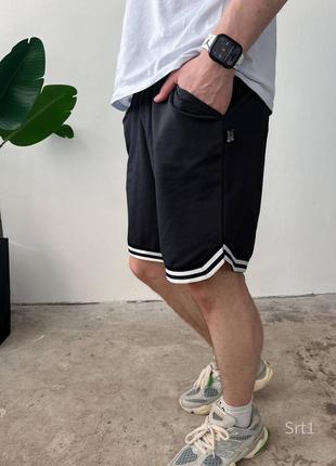 Чоловічі спортивні шорти з полосками збоку
