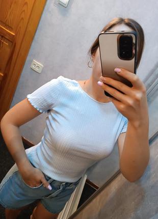 Базова футболочка