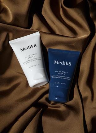 Двоетапна нічна маска medik8 h. e. o. mask