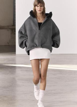 Пальто ,бомбер ,куртка zara
