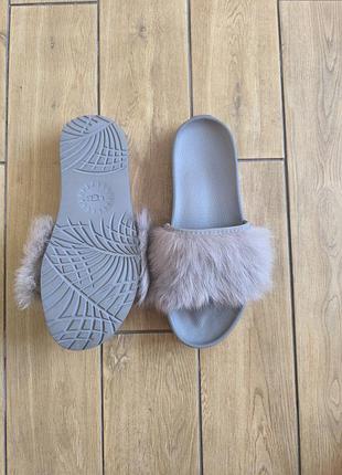 Шлепанцы с мехом ugg р.38.