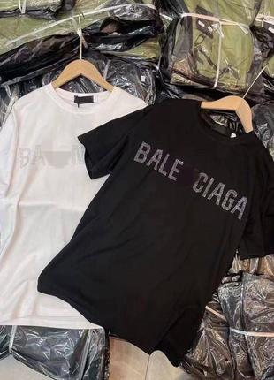 Молодежная женская футболка свободного кроя