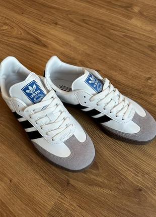 Adidas classic shoes 2025