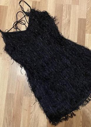 Сукня святкова неймовірна блискуча розшита бісером великого розіру river island