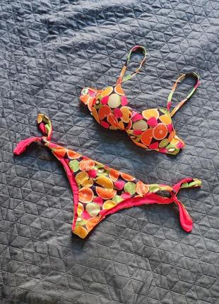 Фирменный купальник раздельный tenezis оригинал бразилиана caledonia с фруктами victoria’s secret яркий zara