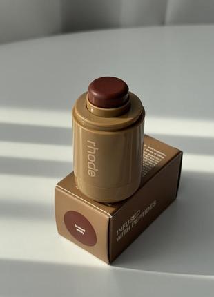 Румʼяна rhode pocket blush plum 5.3g