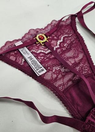 Трусики стринги  victorias secret