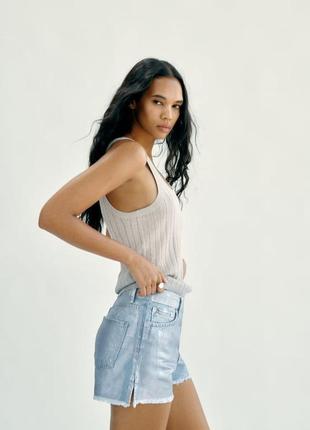Zara шорты с серебряным напылением размер 34